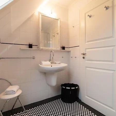 Lilienhaus Holiday home Nieblum